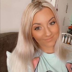 Meet your Posher, Dayna